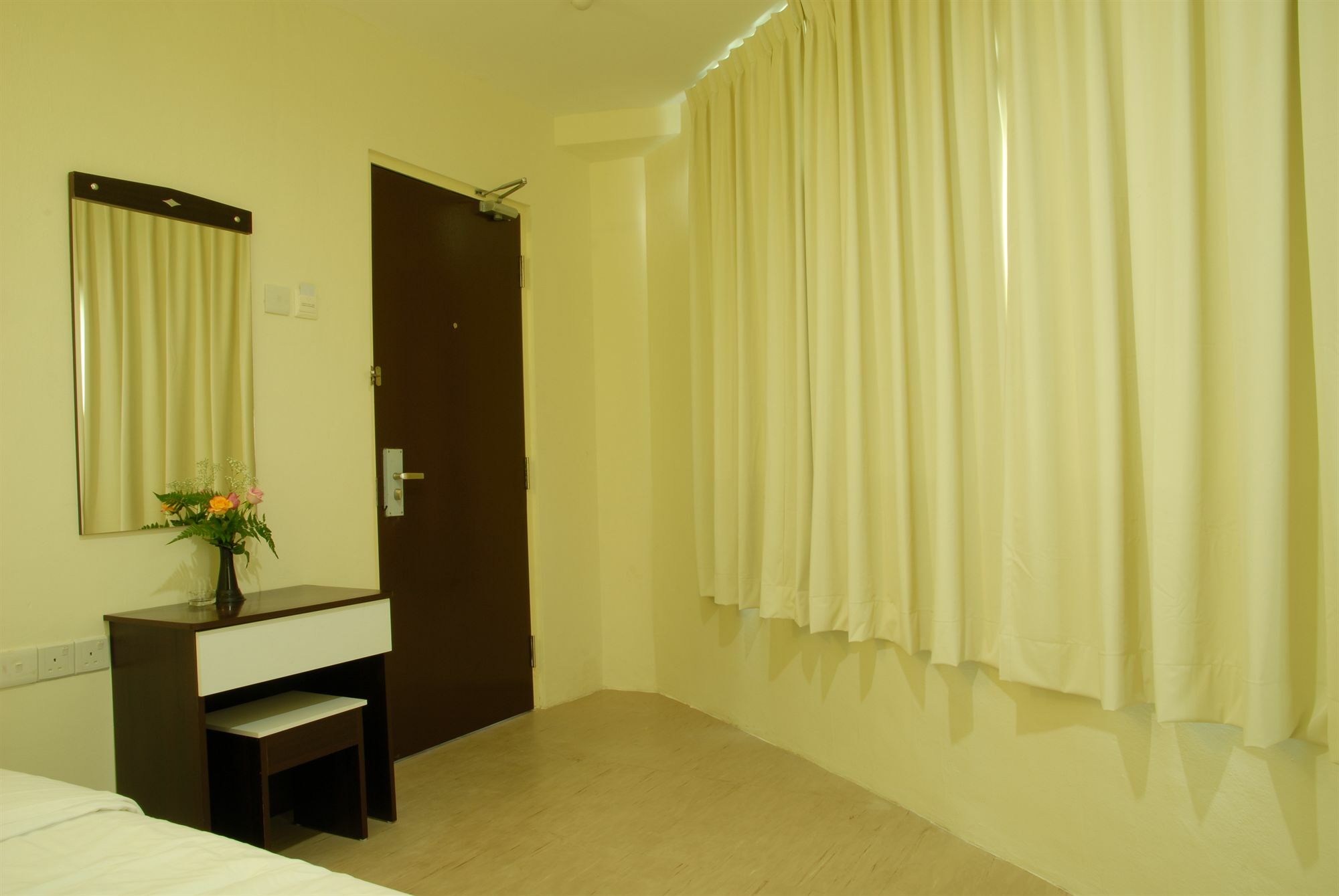 Live Com Hotel Johor Bahru Exterior photo